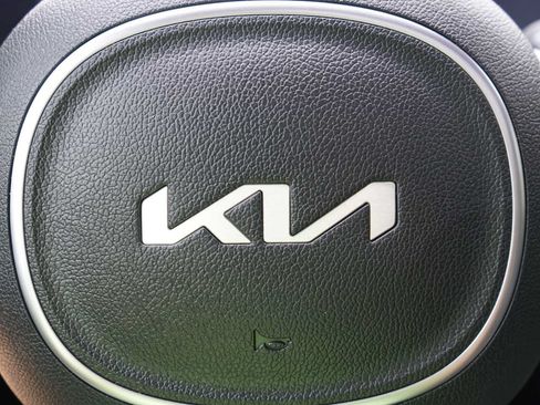 Certified 2024 Kia Sorento SX Prestige AWD/4WD image 14