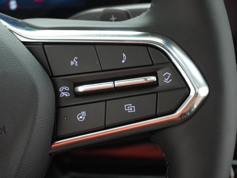 New 2026 Chevrolet Equinox ACTIV w/ Convenience Package III image 24