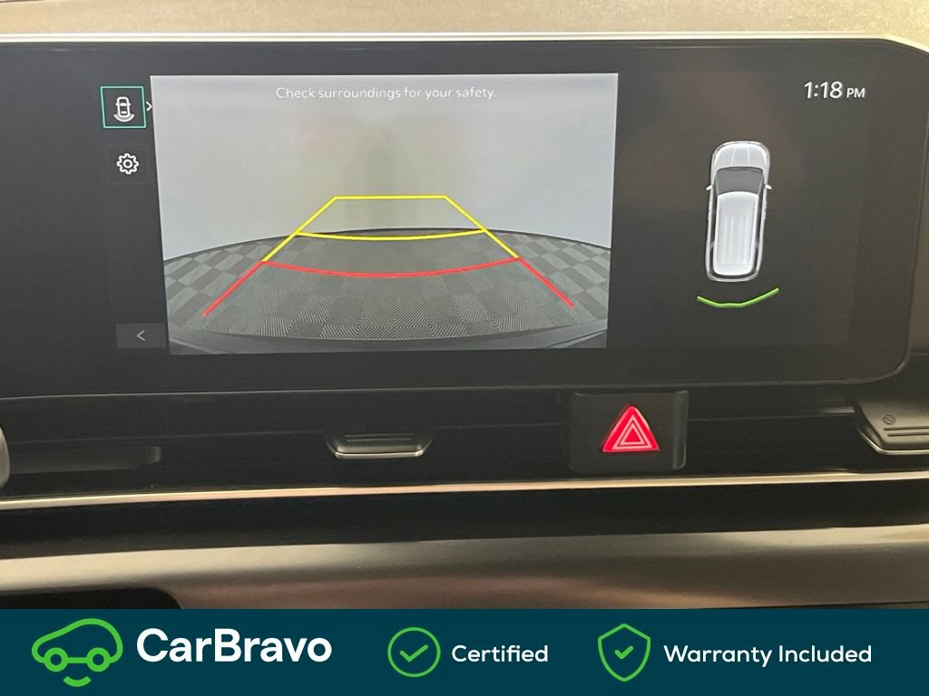 Used 2025 Kia Carnival FWD image 27