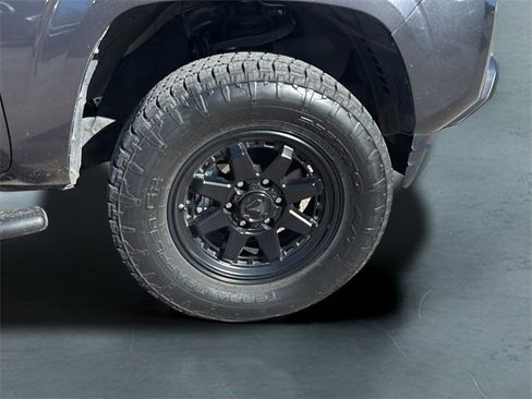 Used 2023 Toyota Tacoma SR image 9