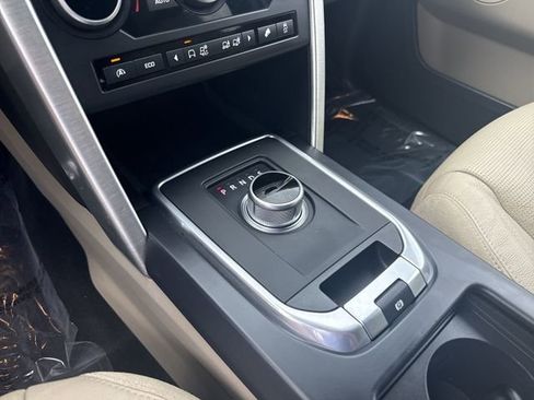 Used 2016 Land Rover Discovery Sport HSE AWD/4WD image 19