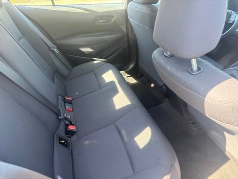 Used 2025 Toyota Corolla LE FWD image 6