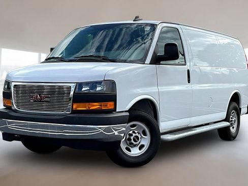 Used 2024 GMC Savana 2500 w/ Driver Convenience Package RWD image 3