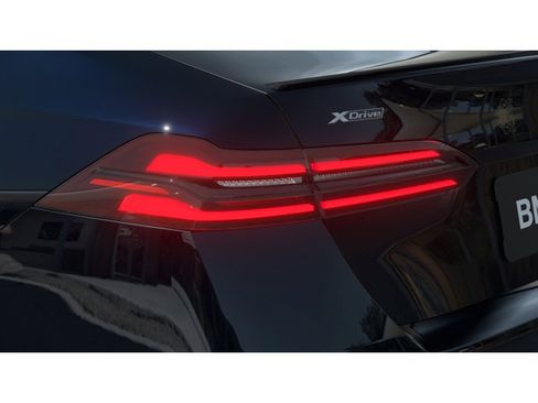 New 2026 BMW 530i xDrive w/ M Sport Package image 8