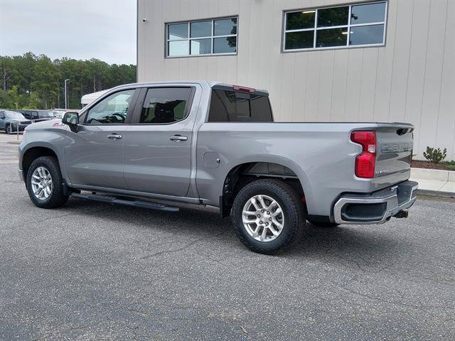 Used 2024 Chevrolet Silverado 1500 LT w/ Z71 Off-Road Package AWD/4WD image 5
