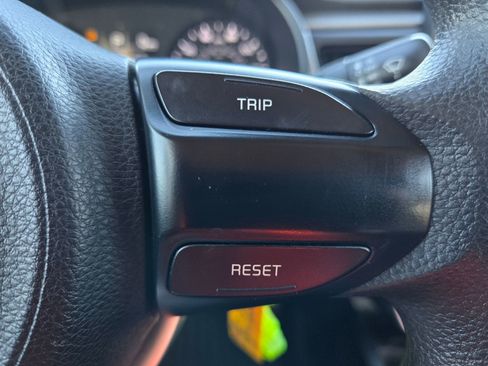 Used 2018 Kia Rio LX image 24