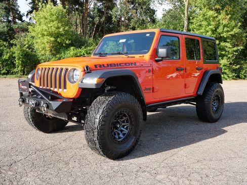 Used 2018 Jeep Wrangler Unlimited Rubicon w/ Cold Weather Group AWD/4WD image 2