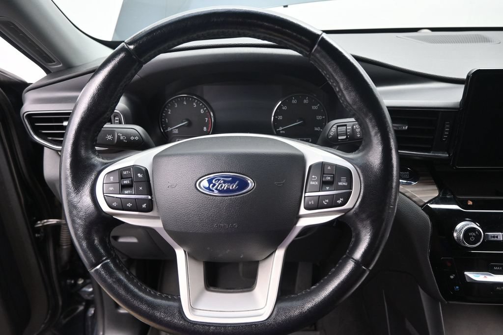 Used 2023 Ford Explorer Limited w/ Equipment Group 301A RWD image 21