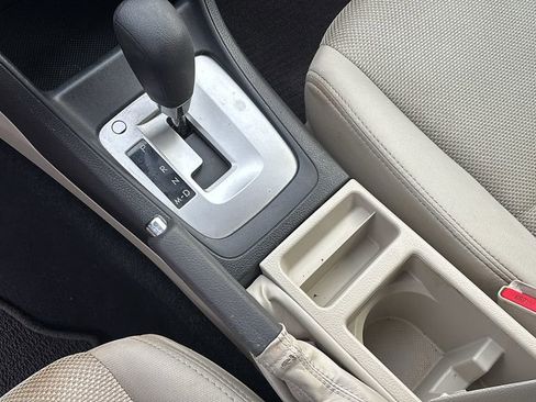 Used 2013 Subaru Crosstrek 2.0i Premium image 21