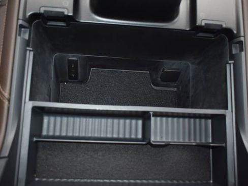 Used 2025 Ford Expedition King Ranch image 35