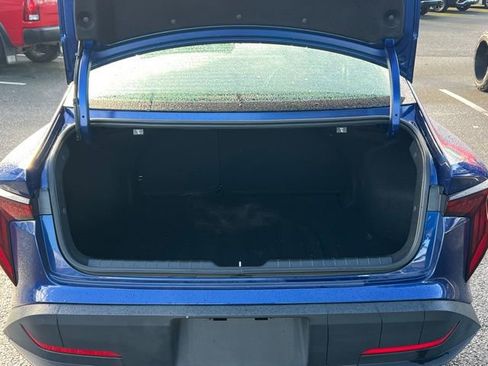 Certified 2025 Kia K4 LXS FWD image 12