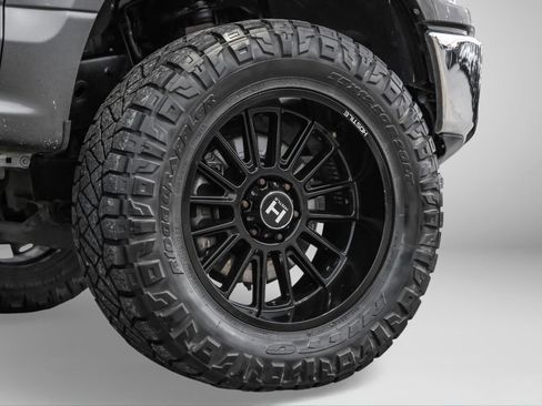 Used 2019 Ford F150 XLT image 59