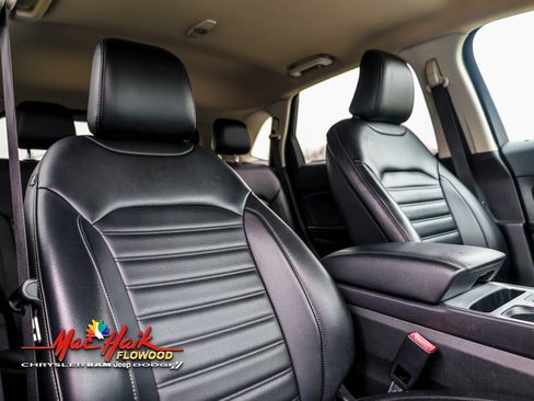 Used 2022 Ford Edge SEL w/ Convenience Package image 15