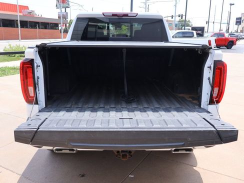 Certified 2023 GMC Sierra 1500 AT4 w/ AT4 Premium Package AWD/4WD image 14