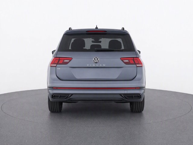 Used 2024 Volkswagen Tiguan SE R-Line FWD image 7