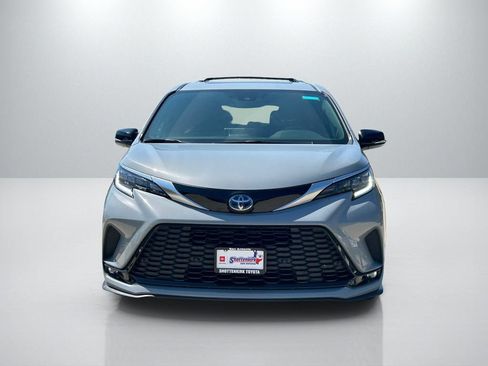 Used 2024 Toyota Sienna XSE w/ XSE Premium Package AWD/4WD image 2