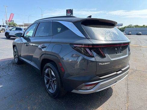 Used 2025 Hyundai Tucson SEL FWD image 9