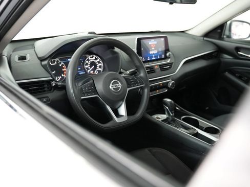 Used 2021 Nissan Altima 2.5 SV FWD image 6