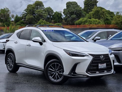 Used 2025 Lexus NX 350h AWD w/ Premium Package image 1