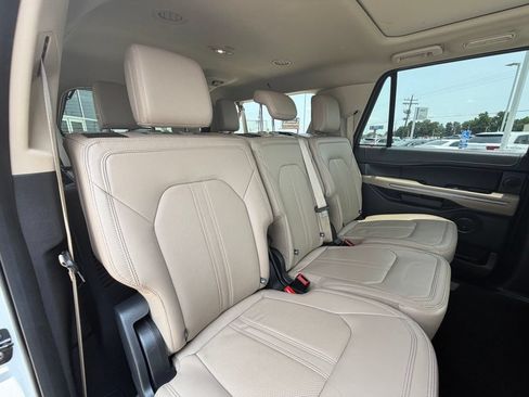 Used 2024 Ford Expedition Max Limited RWD image 31