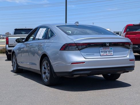 Used 2024 Honda Accord EX image 11