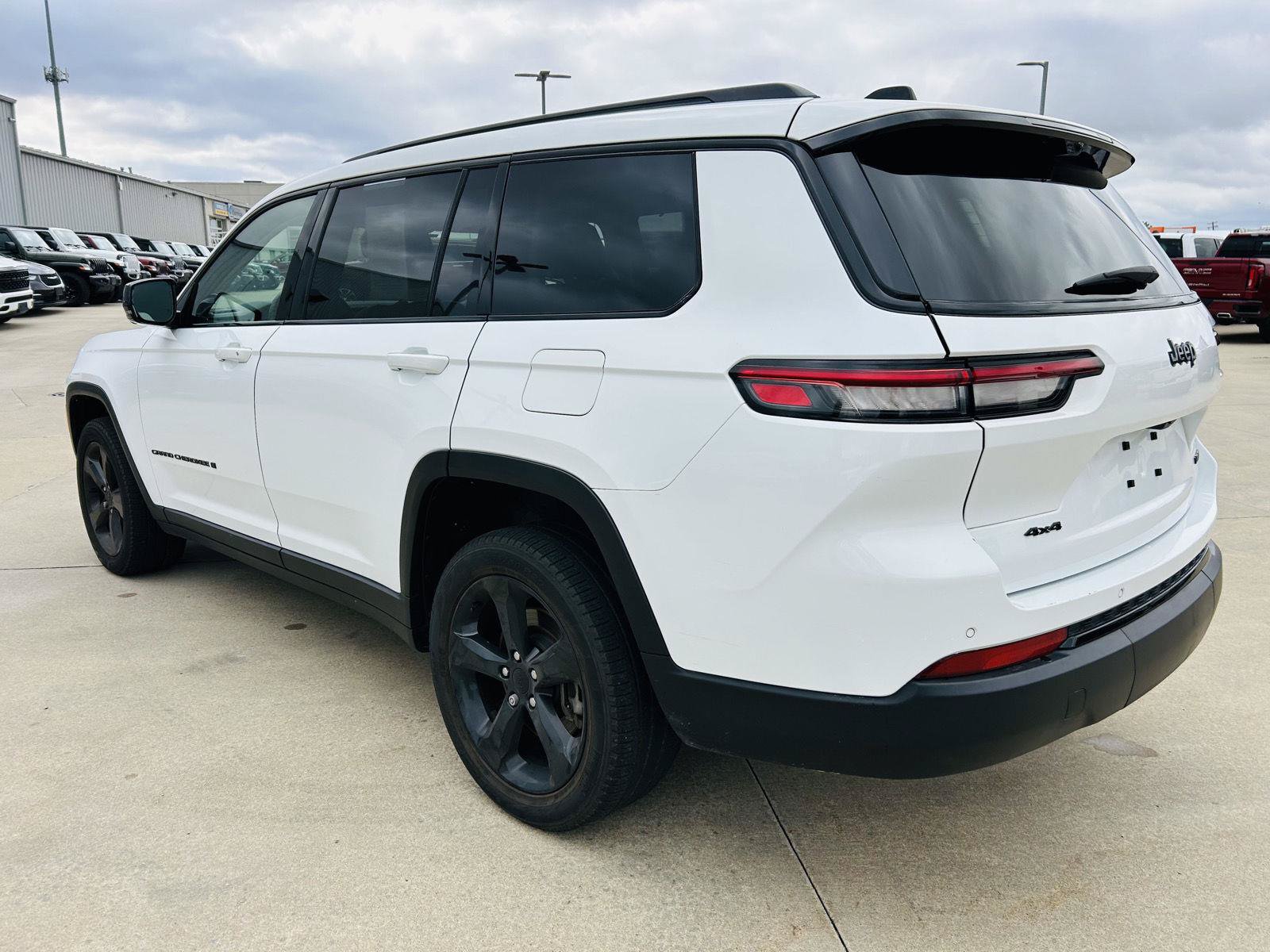 Used 2023 Jeep Grand Cherokee L Limited w/ Luxury Tech Group II AWD/4WD image 42