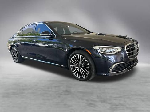 Used 2023 Mercedes-Benz S 580 4MATIC Sedan image 2