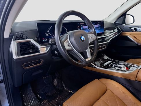Used 2025 BMW X7 xDrive40i AWD/4WD image 23