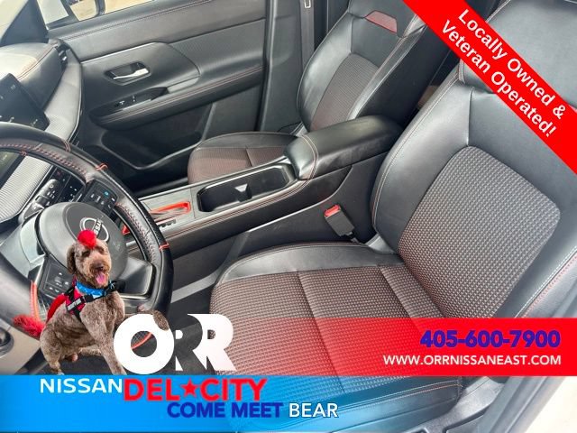 Used 2025 Nissan Kicks SR FWD image 14