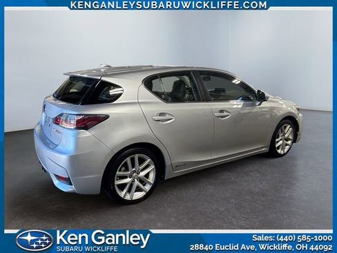 Used 2016 Lexus CT 200h w/ Navigation Package FWD image 5