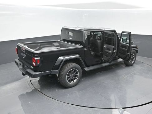 Used 2022 Jeep Gladiator Overland w/ Popular Equipment Package AWD/4WD image 24