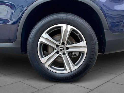 Used 2019 Mercedes-Benz GLC 350e 4MATIC w/ Premium Package image 10