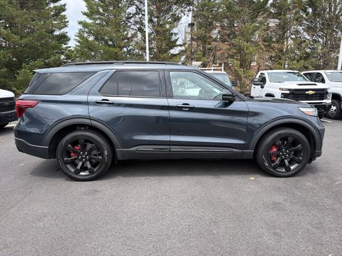 Used 2023 Ford Explorer ST w/ Equipment Group 401A AWD/4WD image 11