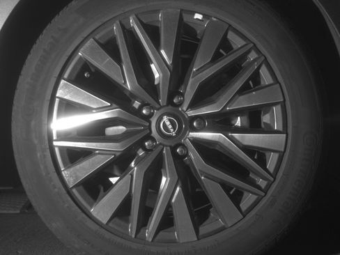 Used 2025 Nissan Altima 2.5 SV image 13