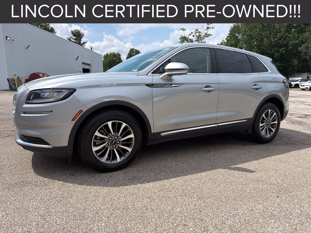 Used 2022 Lincoln Nautilus AWD w/ Premium Package image 4