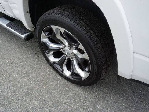 Used 2021 RAM 1500 Limited w/ Body Color Bumper Group AWD/4WD image 10
