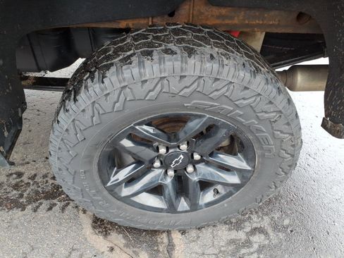 Used 2021 Chevrolet Silverado 1500 LT Trail Boss w/ Convenience Package II image 21