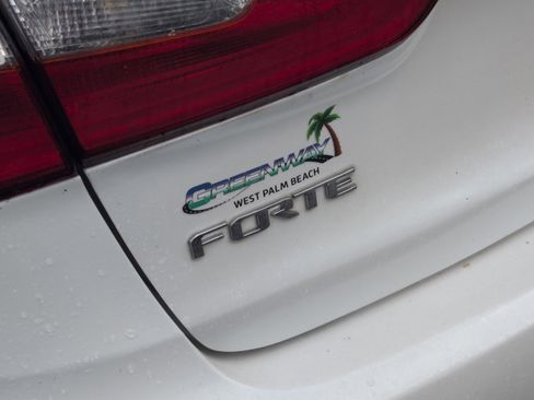 Used 2015 Kia Forte LX w/ Popular Package image 21