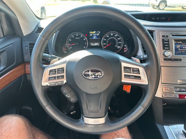 Used 2013 Subaru Outback 3.6R Limited w/ Moonroof Pkg AWD/4WD image 22
