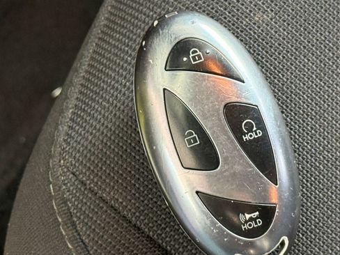 Used 2025 Hyundai Kona SEL image 22