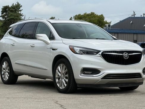 Used 2020 Buick Enclave Premium w/ Sun and Sites Package AWD/4WD image 7