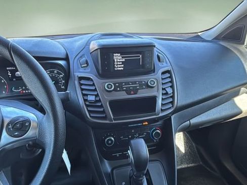Used 2022 Ford Transit Connect XL image 10