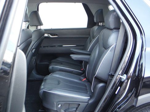 Used 2023 Hyundai Palisade Limited AWD/4WD image 36