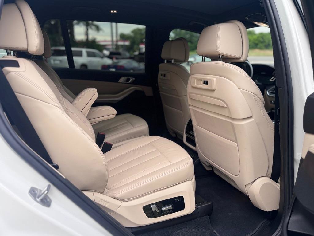 Used 2022 BMW X7 xDrive40i w/ Executive Package AWD/4WD image 7