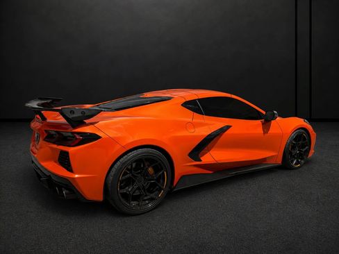 Used 2021 Chevrolet Corvette Stingray Preferred Cpe w/ Z51 Performance Package RWD image 3
