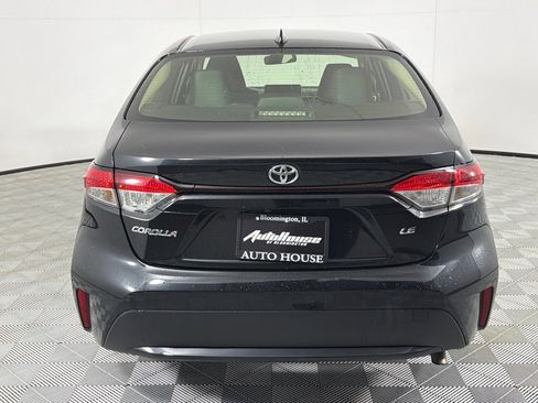 Used 2022 Toyota Corolla LE image 6