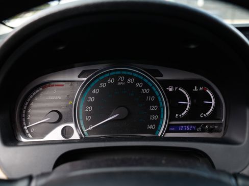 Used 2015 Toyota Venza XLE image 34