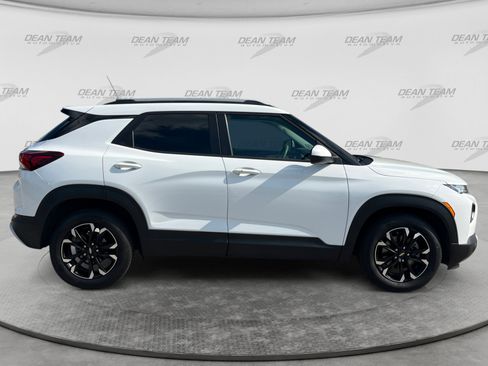 Used 2021 Chevrolet TrailBlazer LT w/ Convenience Package FWD image 8
