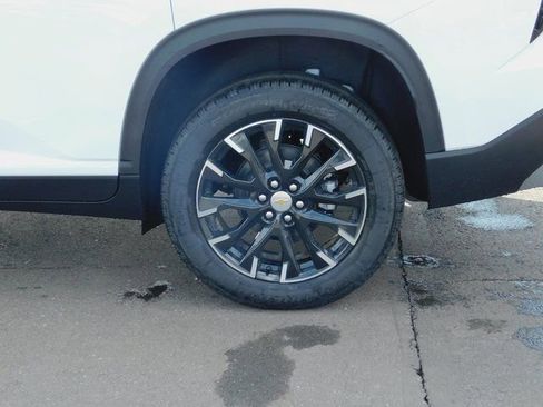 New 2026 Chevrolet Traverse LT w/ Sun and Wheel Package image 11