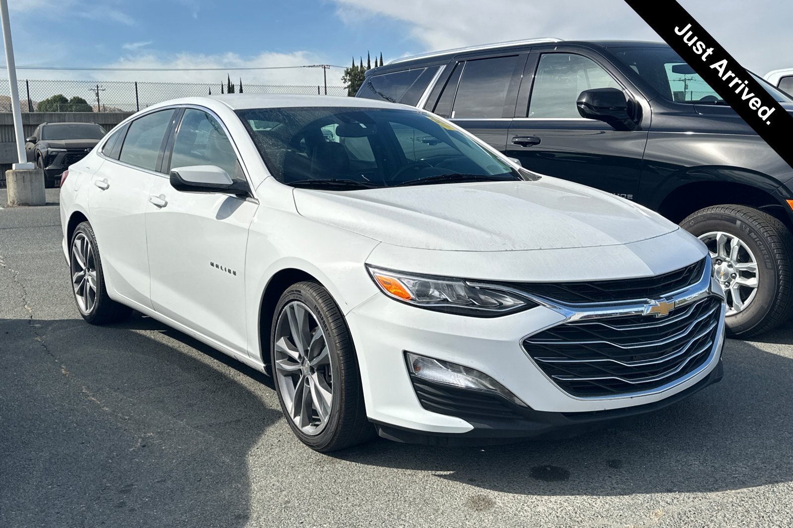 Used 2024 Chevrolet Malibu LT FWD image 1